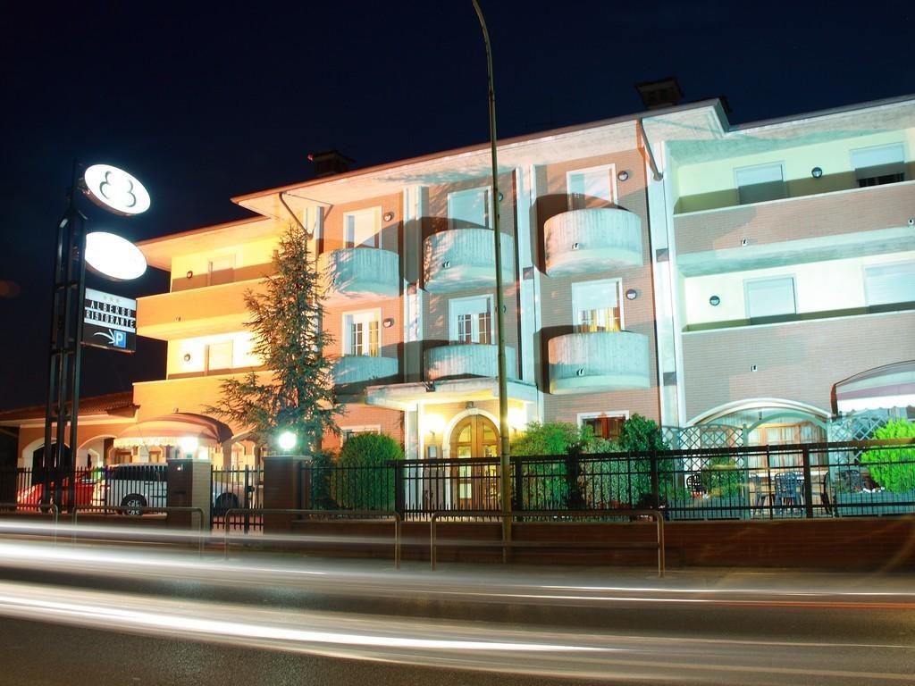 Hotel Tagliere D'Oro Paitone Exterior photo